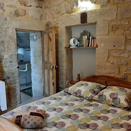 Apartment Cosy Et Climatise Au Coeur D'uzes