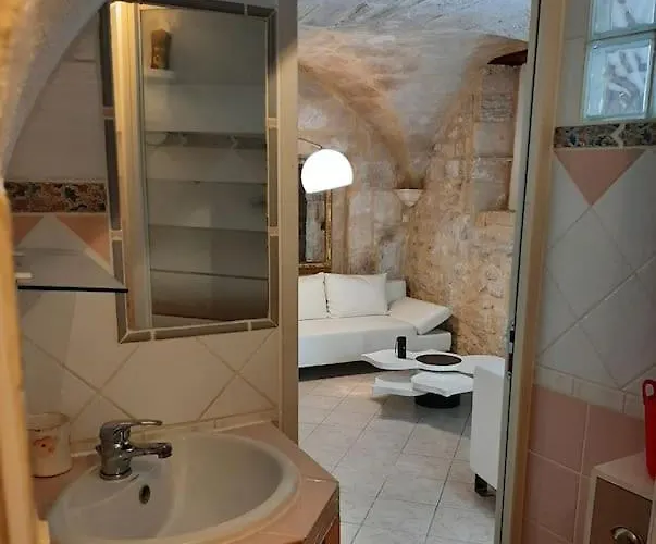Apartment Cosy Et Climatise Au Coeur D'uzes Uzès